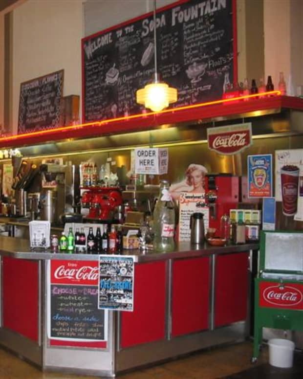 the-lunch-counter-at-the-five-and-dime
