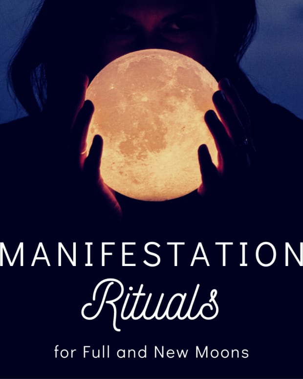 manifesting-with-new-moonfull-moon-rituals