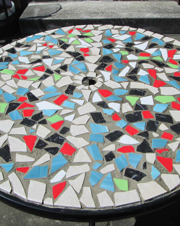 how-to-make-a-mosaic-table-top-from-broken-tiles-ceramic-create-making-creating