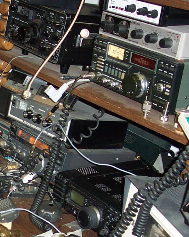 the-advantages-and-disadvantages-of-uhf-radios