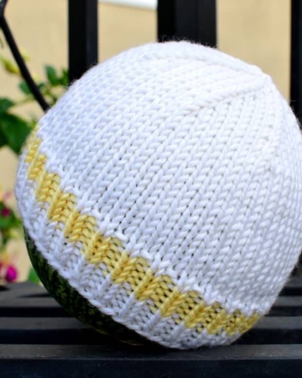 easy-and-basic-baby-hat-free-knitting-pattern-with-how-to-knit-videos