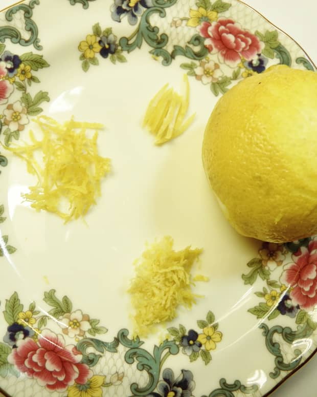 zesting-lemons-without-a-zester