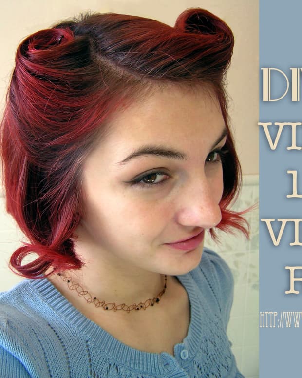 diy-vintage-hair-victory-rolls