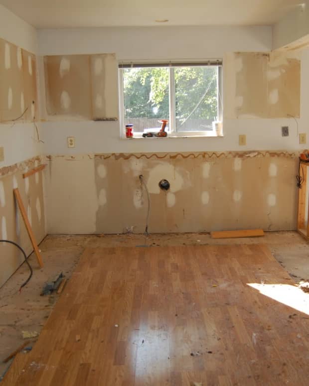 true-ghost-encounters-when-home-renovations-wake-the-dead