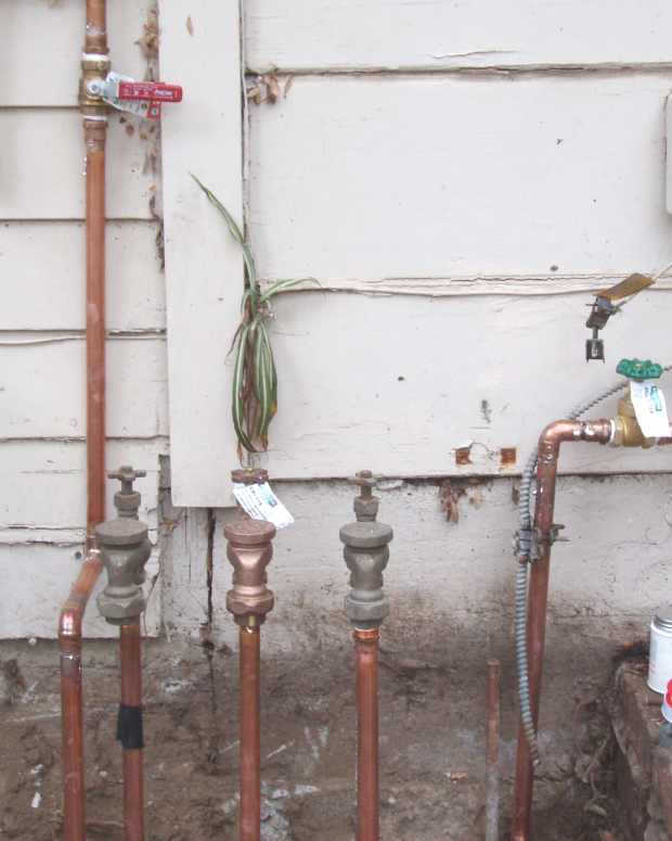 How to Detect a Water Leak in the Irrigation System Dengarden Home