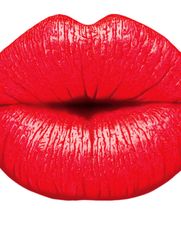how-to-apply-lipstick-like-a-pro