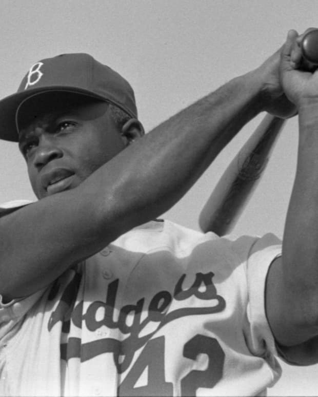 jackie-robinson-and-the-struggle-of-becoming-the-first-black-player-in-major-league-baseball