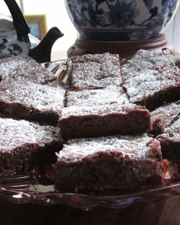 Make a Decadent Brownie With Cocoa Powder and Oil Delishably