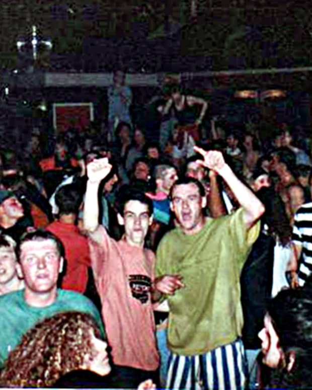 a-nostalgic-look-at-the-1990s-old-skool-house-music-and-rave-clubs-enjoyed-with-good-friends
