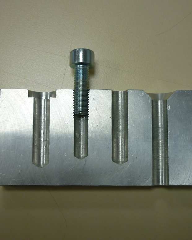 3 Ways to Deal With a Leaking Oil Pan Bolt or Stripped Threads AxleAddict