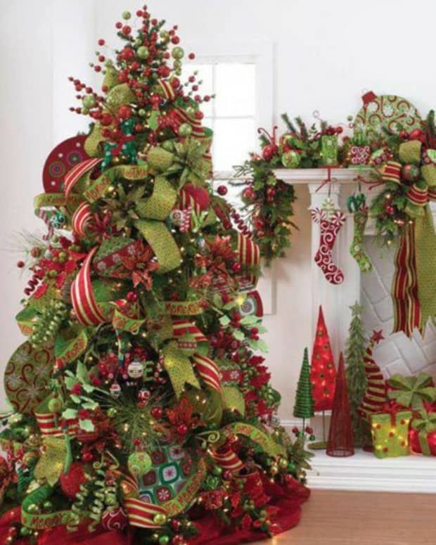 how-to-decorate-a-christmas-tree-with-ribbon