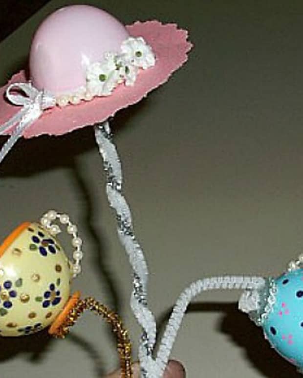 making-teacups-and-hats-using-plastic-eggs