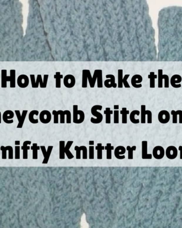 making-the-honeycomb-stitch-on-the-knifty-knitter-loom