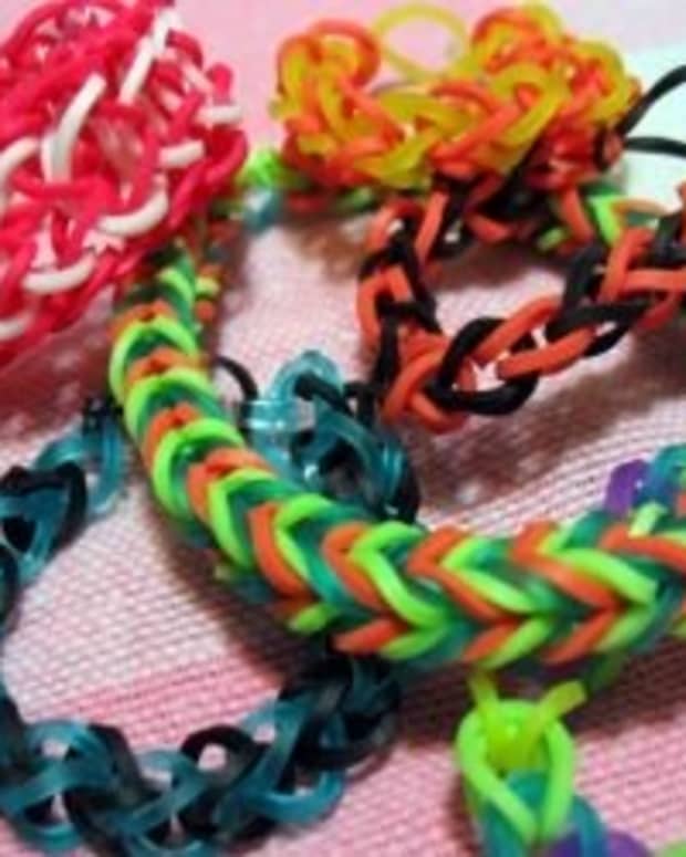 how-to-make-rainbow-loom-bracelets-without-loom