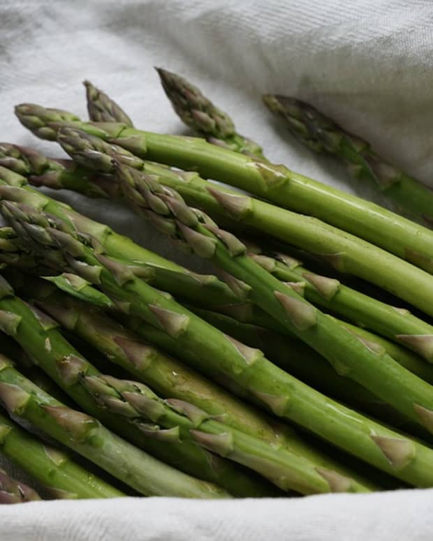 how-to-grow-asparagus-a-perennial-vegetable