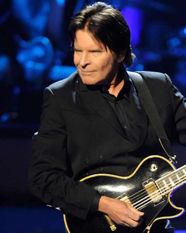 5 Best Gibson Les Paul Custom Guitars With Three Pickups Spinditty