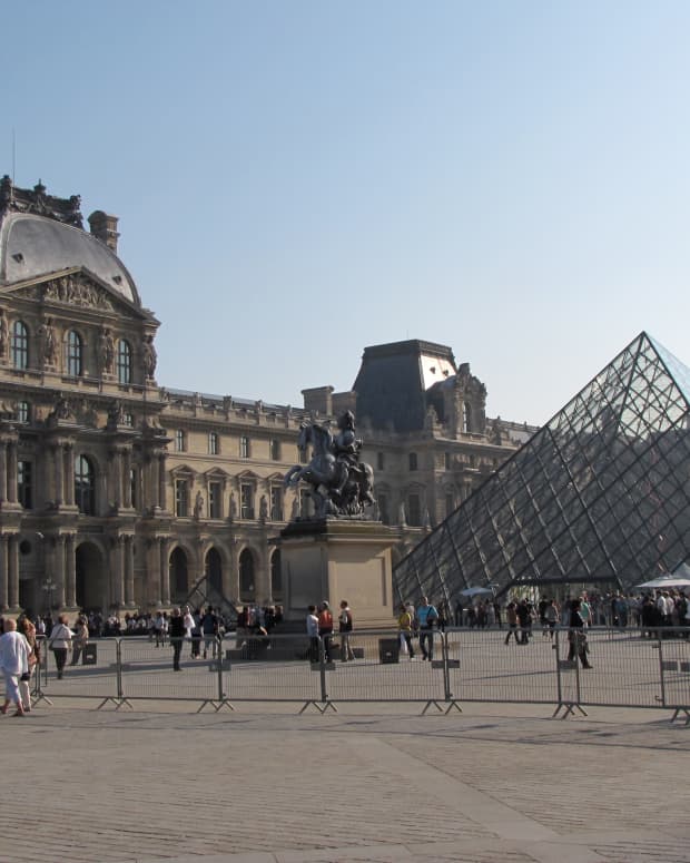how-to-survive-a-visit-to-the-louvre
