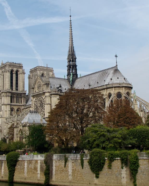 tips-for-visiting-the-notre-dame-cathedral-in-paris