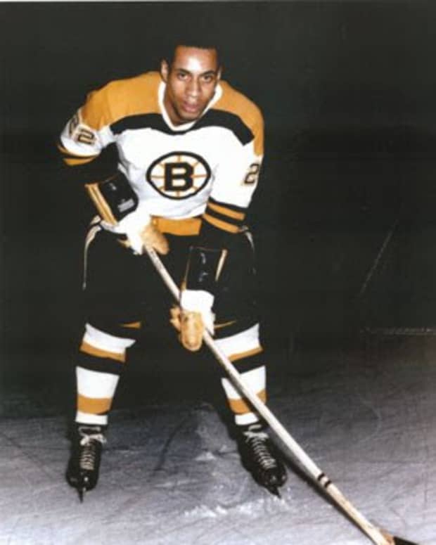 willie-oree-became-the-nhls-first-black-player-in-1958