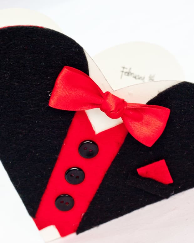 how-to-make-a-heart-shaped-valentines-day-card