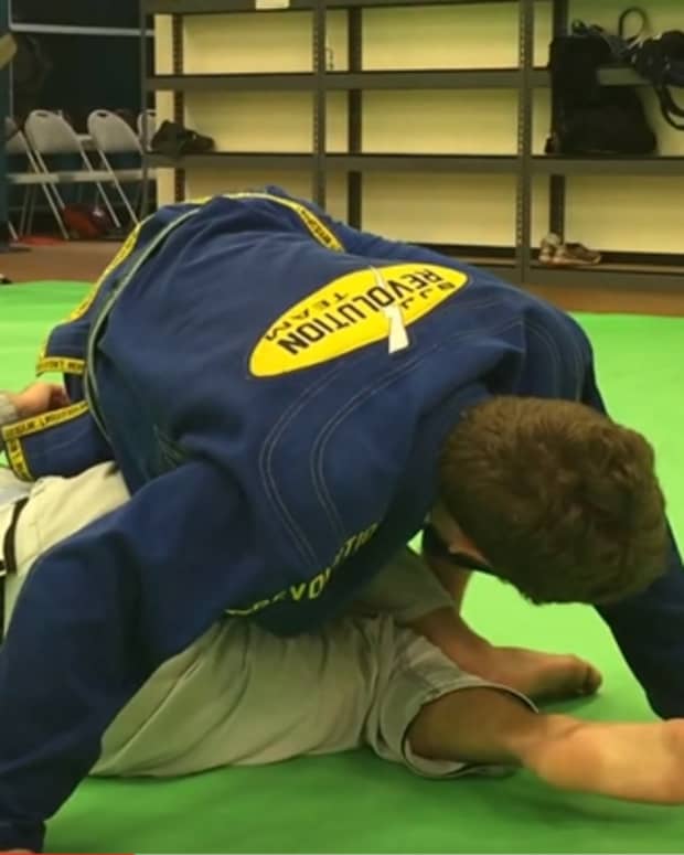 how-to-counter-a-ninja-roll-in-bjj