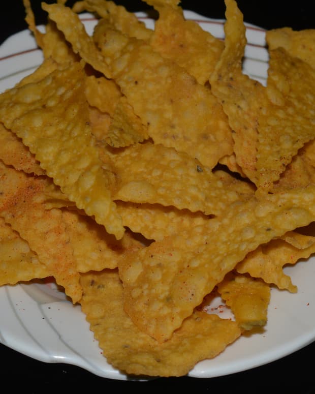 How to Make Healthy Oven-Baked Plantain Chips - Delishably