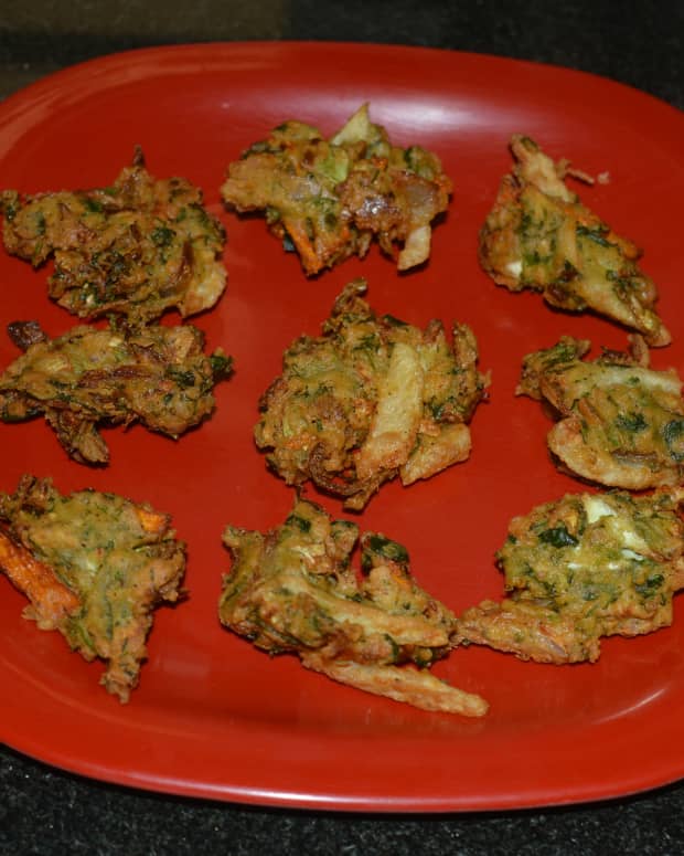 How to Make Vegetable Pakora - Delishably