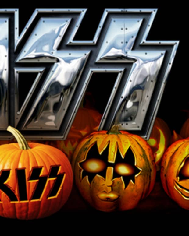 rock-n-roll-halloween-kiss-themed-pumpkins