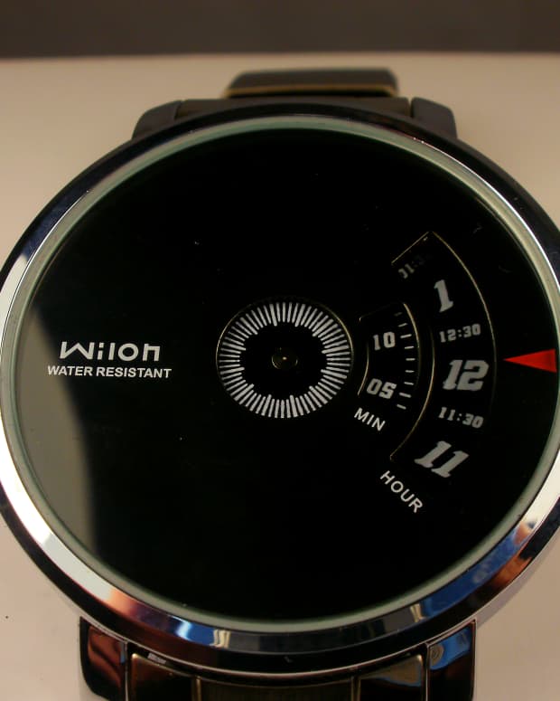 review-of-the-wilon-wl938-and-the-paidu-q0930-quartz-alloy-swivel-plate-watch