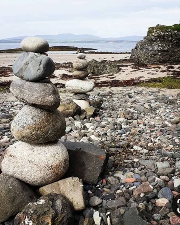 a-balancing-stones