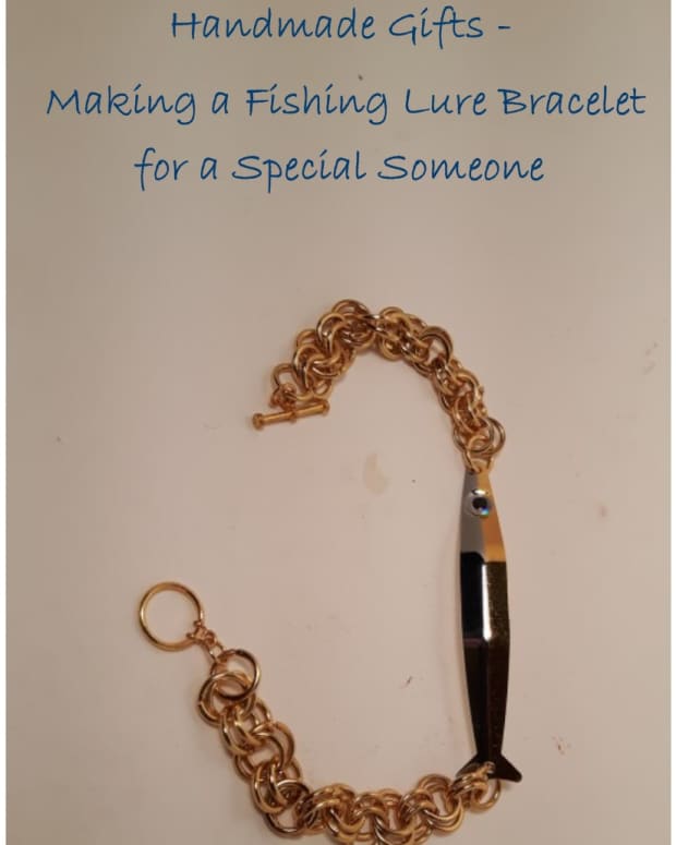 handmade-gifts-making-a-fishing-lure-bracelet-for-a-special-someone