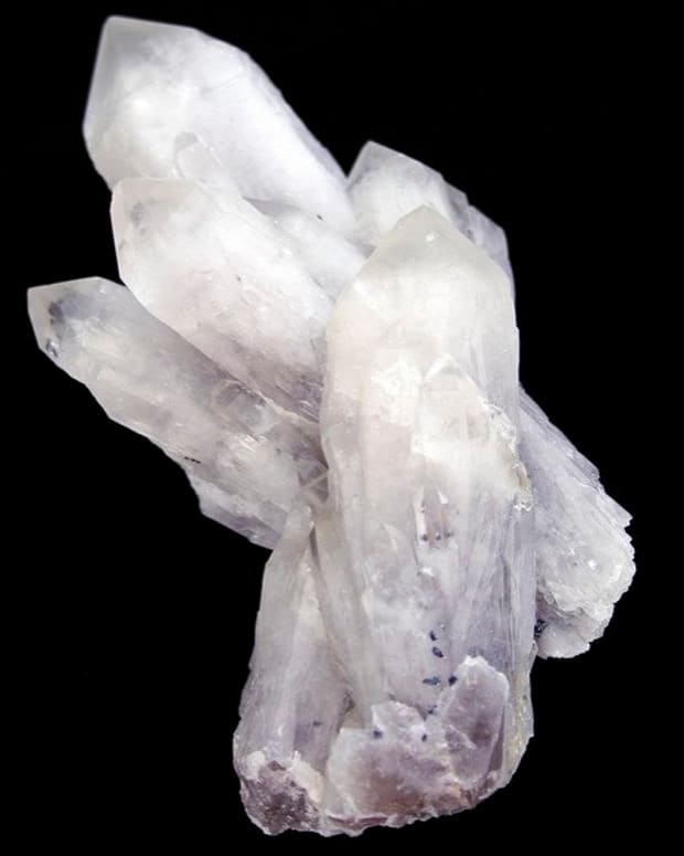seven-healing-crystals-for-love-and-relationships