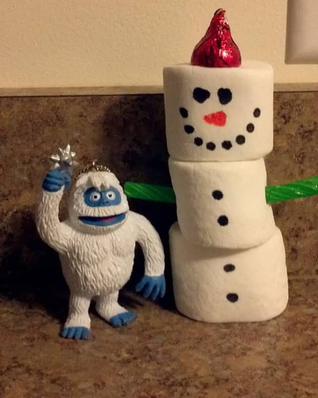 elf-on-a-shelf-inspired-christmas-tradition-bumbles-adventures