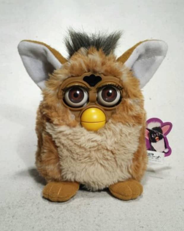 death-of-a-furby-a-young-girls-first-brush-with-evil
