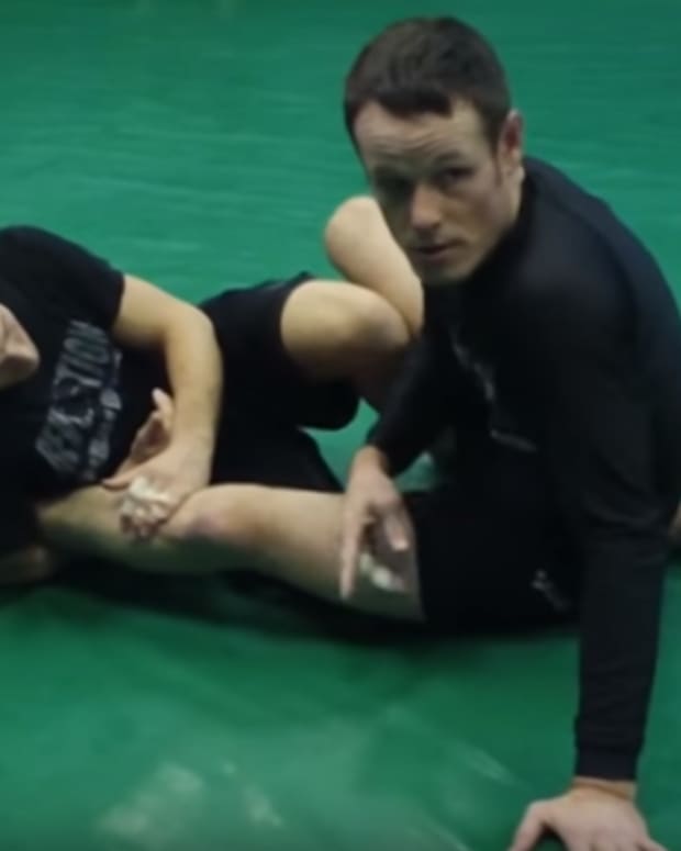 how-to-escape-the-straight-ankle-lock
