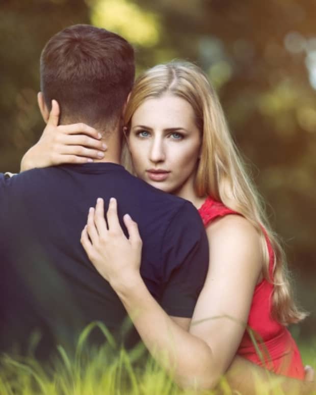 understanding-and-overcoming-jealousy-in-a-relationship