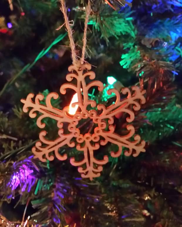 start-a-family-christmas-ornament-tradition