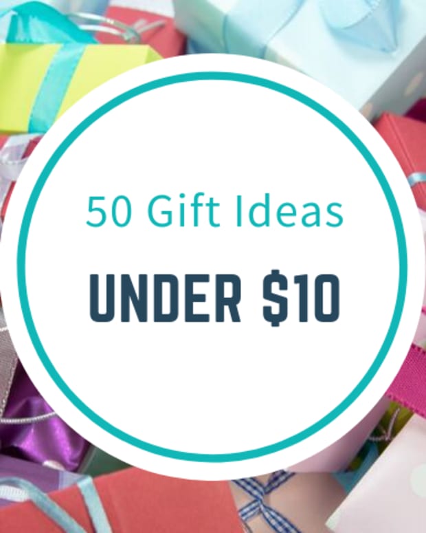 50 Christmas Gifts Under $10 (and 75+ Stocking Stuffer Ideas) - Rock it Mama