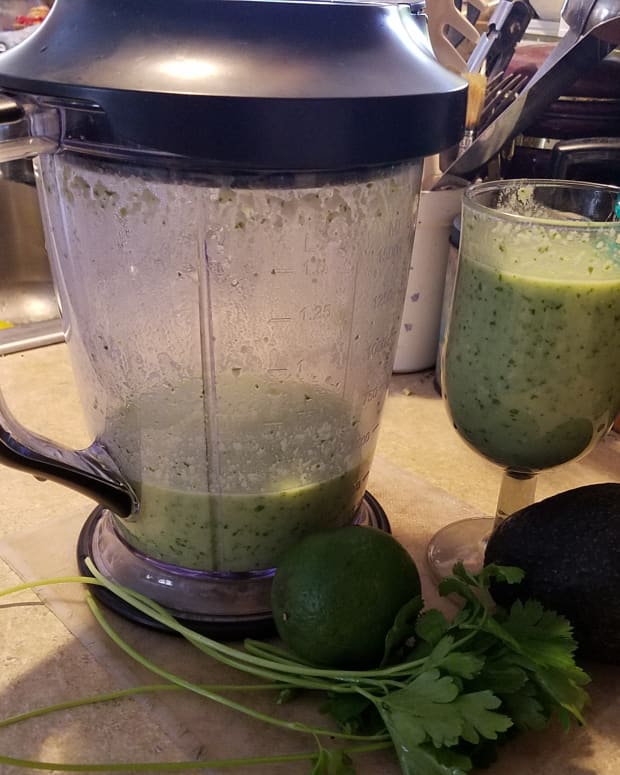 extreme-diabetes-management-cucumber-parsley-whey-protein-smoothie