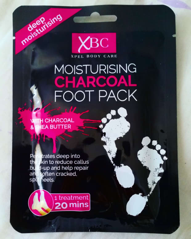 my-review-of-xpel-body-care-xbc-moisturising-charcoal-foot-pack