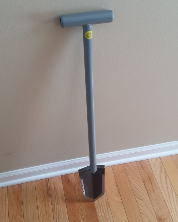 my-review-of-the-lesche-t-handle-shovel-for-metal-detecting