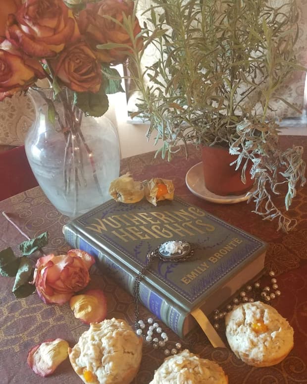 wuthering-heights-book-discussion-and-themed-muffin-recipe