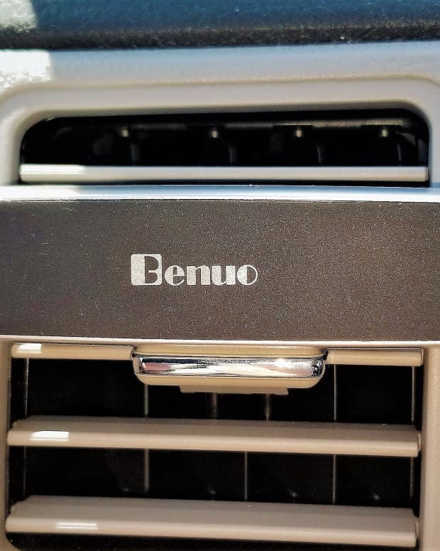 review-of-benuo-magnetic-car-phone-mount
