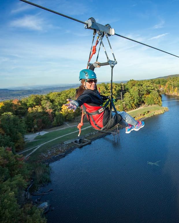 ziplining-in-new-jersey-at-mountain-creek-a-great-family-outing
