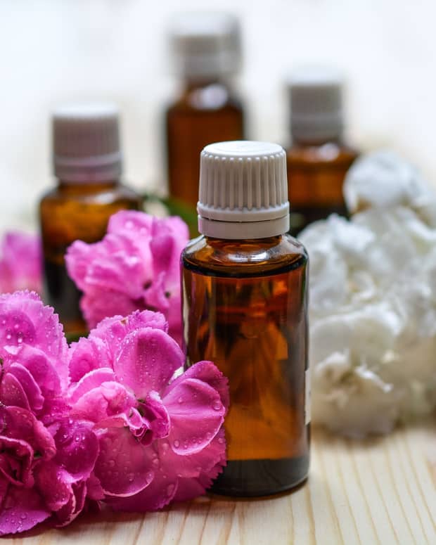 using-aromatherapy-to-improve-mood-and-treat-depression-naturally