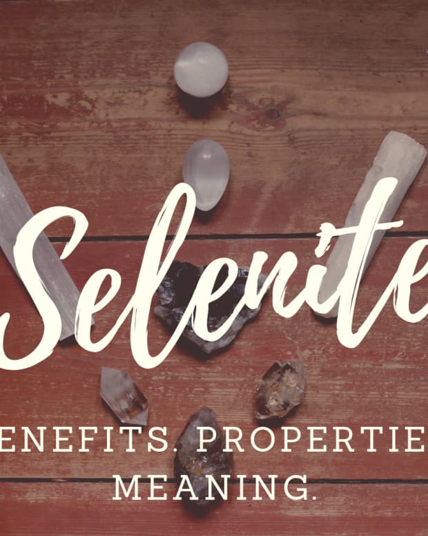 crystal-healing-selenite-stone-properties-and-meaning