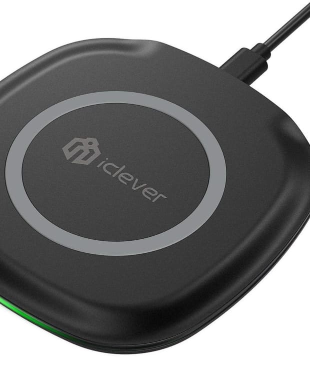 review-of-iclever-wireless-charger-for-iphone