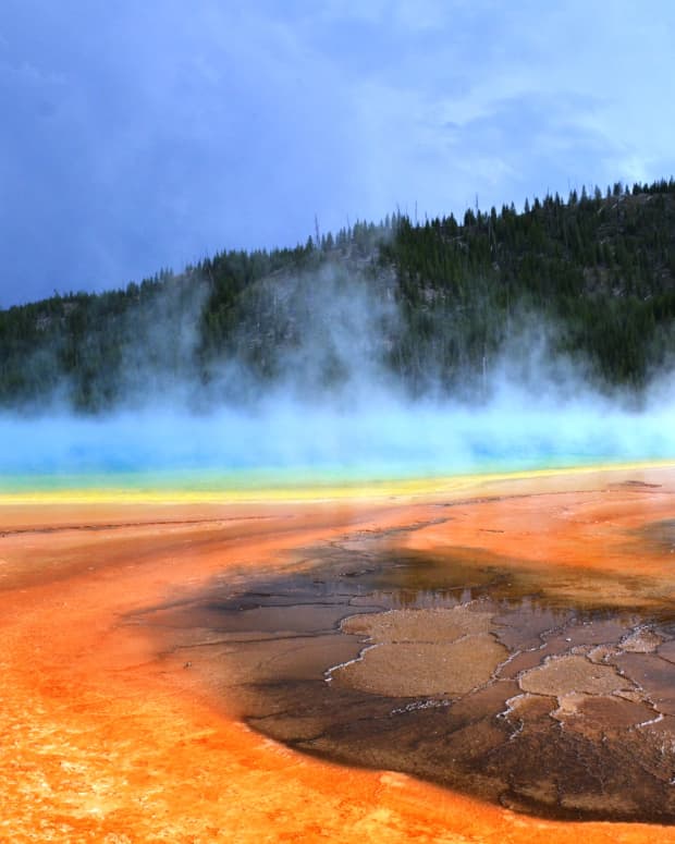 top-ten-things-to-do-in-yellowstone-national-park