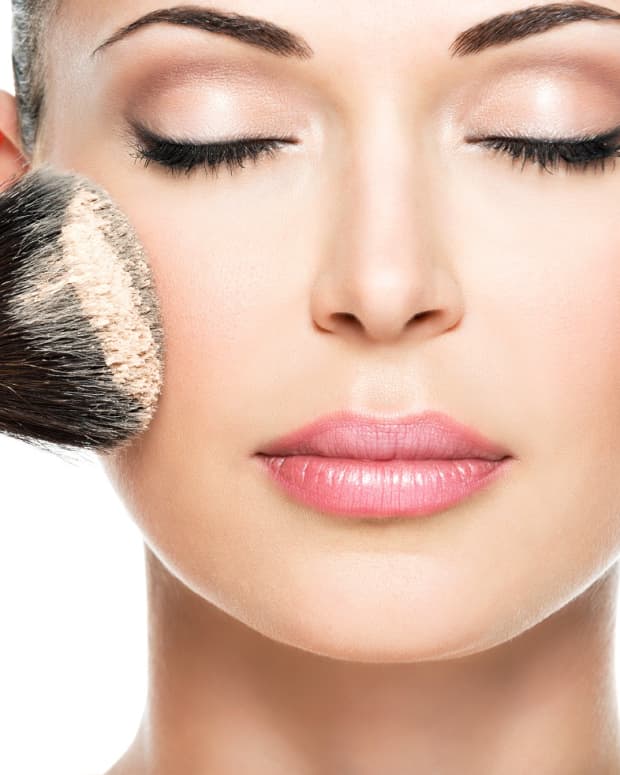 avoid-these-beauty-mistakes-that-age-you