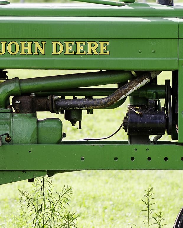 John-Deere-425